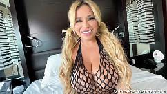 Stacked instagram model alva jay pulls up for a dose of hard dick